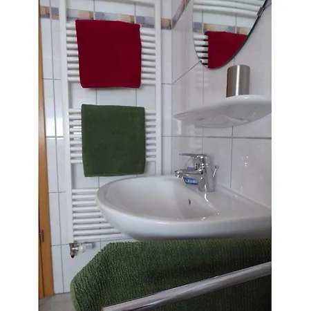 With 2 Bedrooms Ferienhaus *